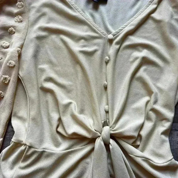 Fifty Street Yellow Blouse Size Small - Picture 2 of 3